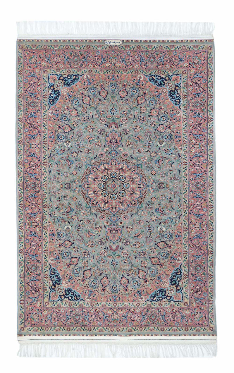 Excellent Isfahan Rug