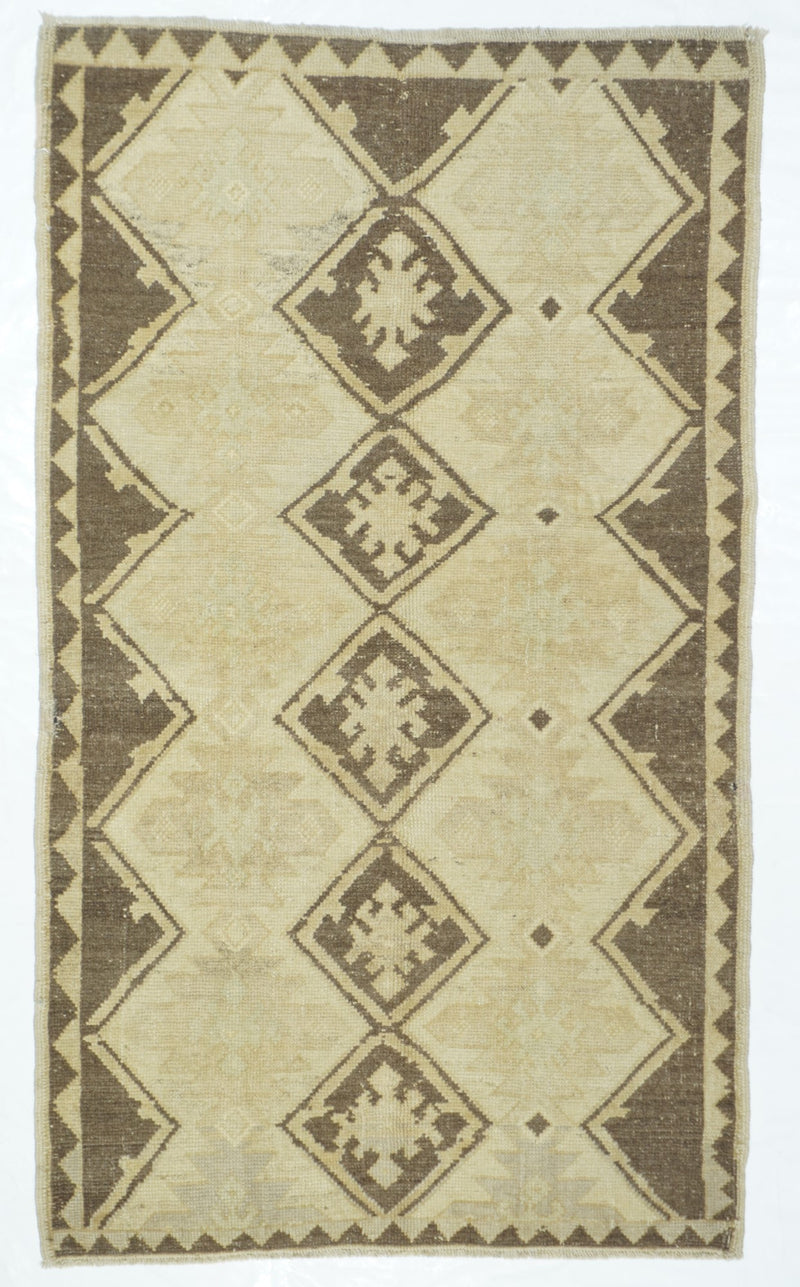 Vintage Oushak Rug 3' x 5'1''