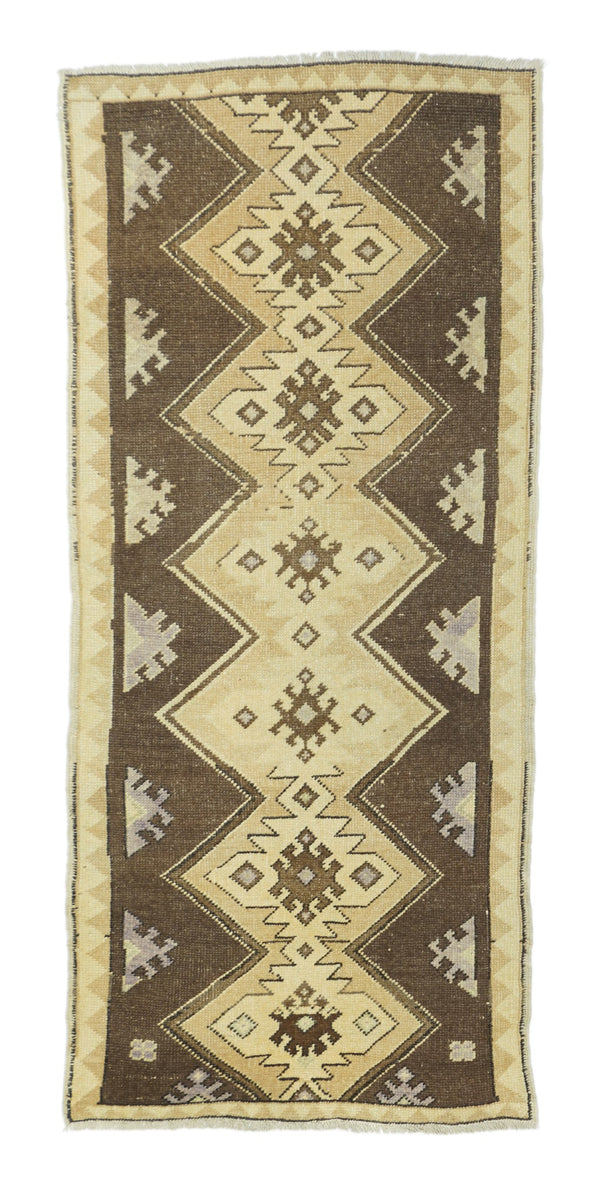 Turkish Rug 2'8'' x 6'5''