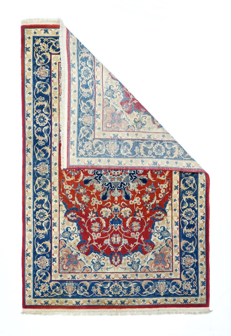 Vintage Isfahan Rug 4'0'' x 6'0''