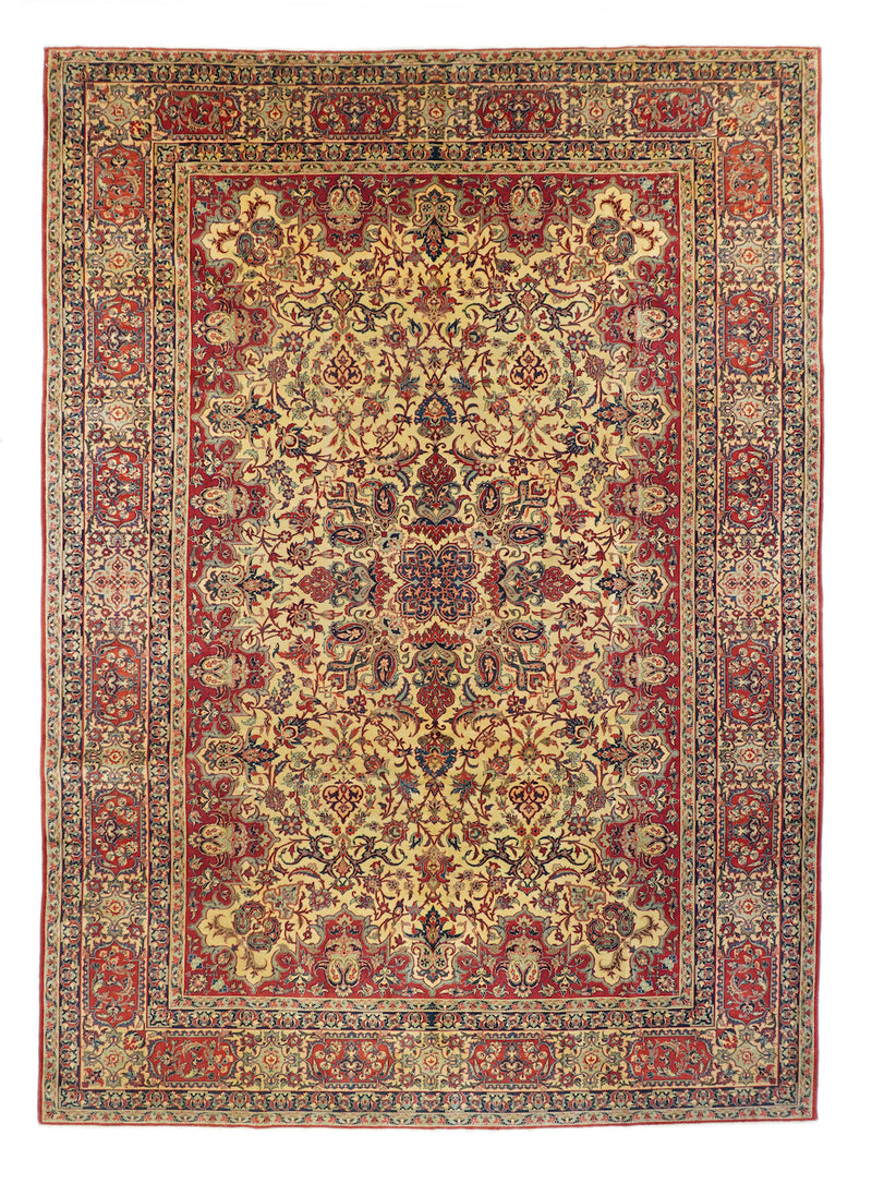 Good Condition Isfahan Rug