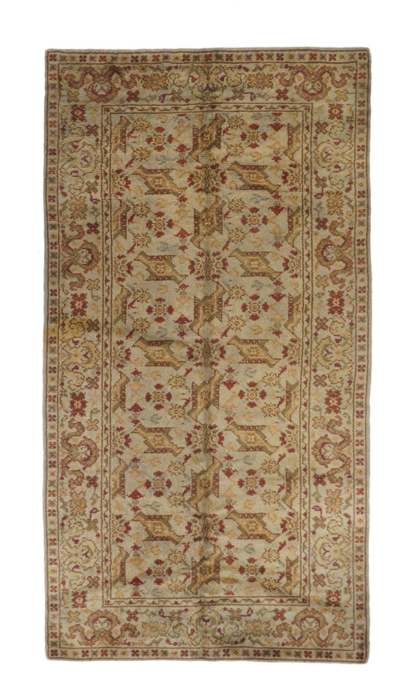  Spanish Alfombras Rug