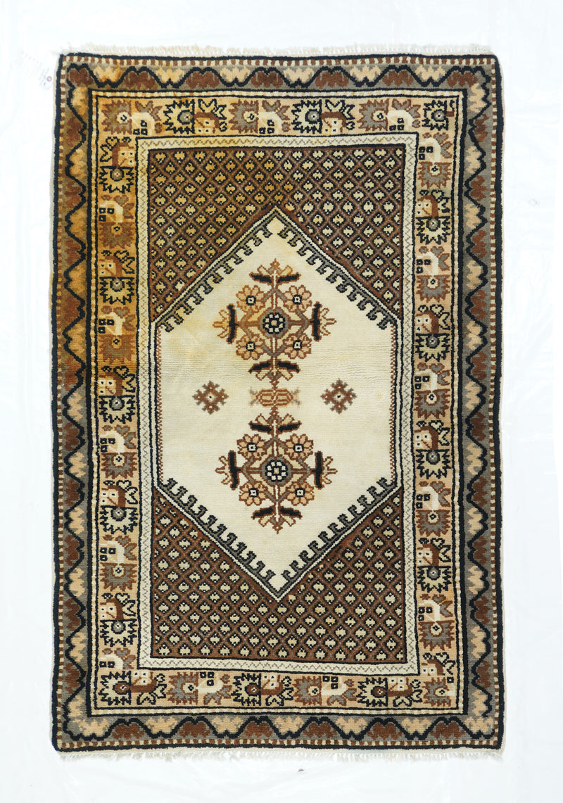 Vintage Moroccan Rug 3'7'' x 5'4''