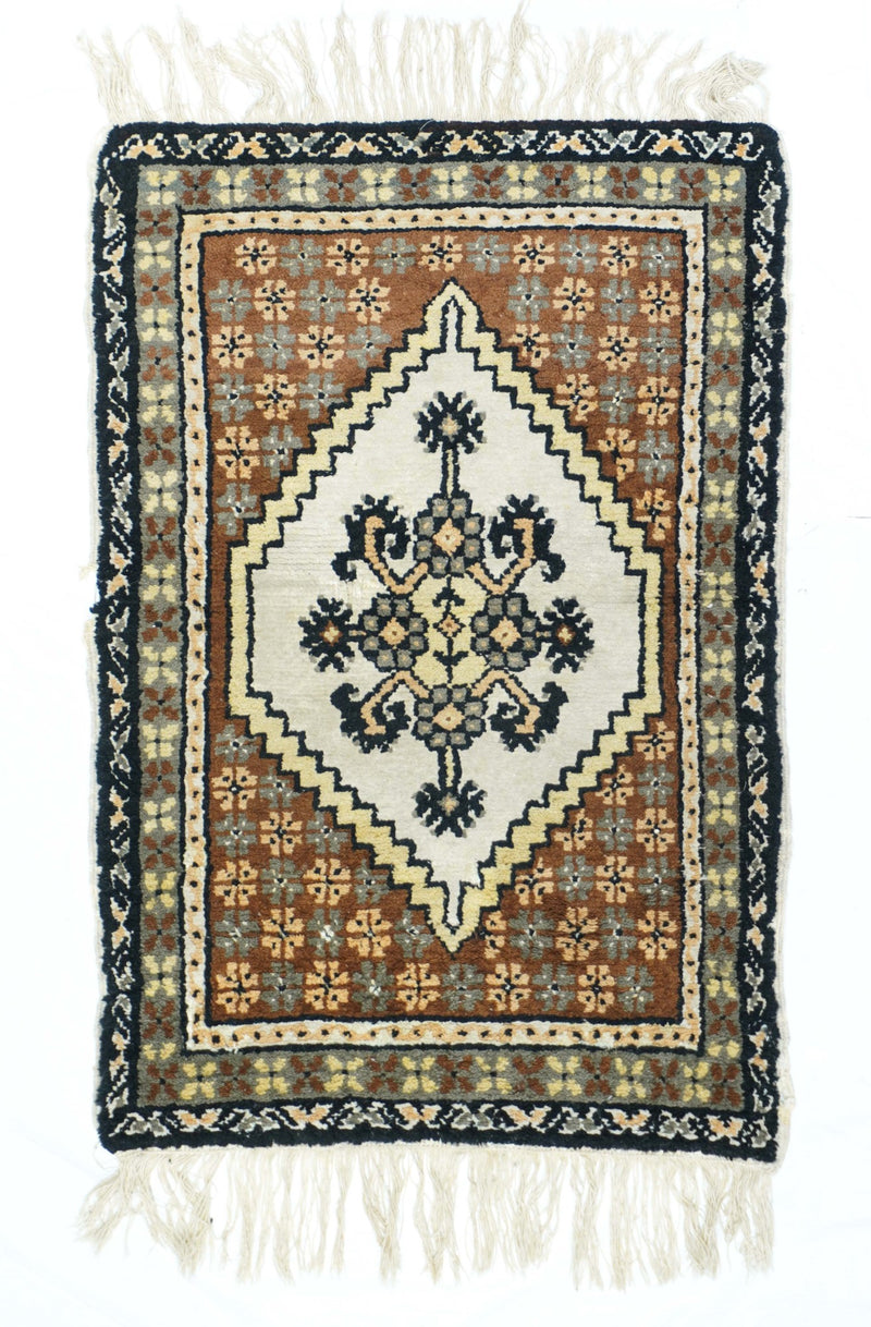 Moroccan Wool on Cotton 2'2''x3'6''