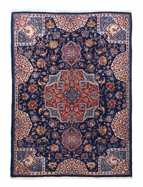 Good Condition Isfahan Rug