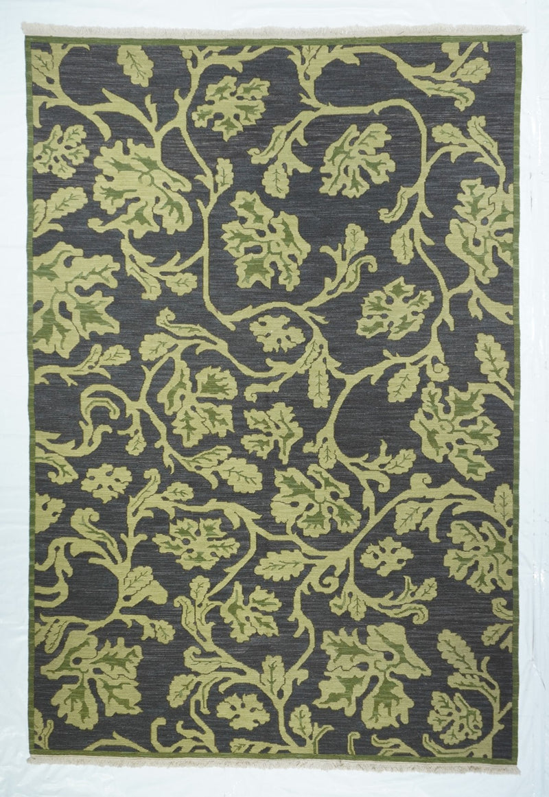 Sumak Rug 6' x 9'