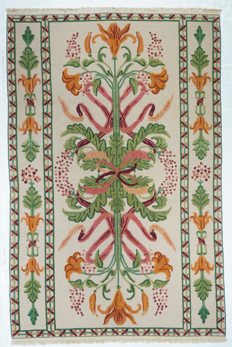 Sumak Rug 6' x 9'