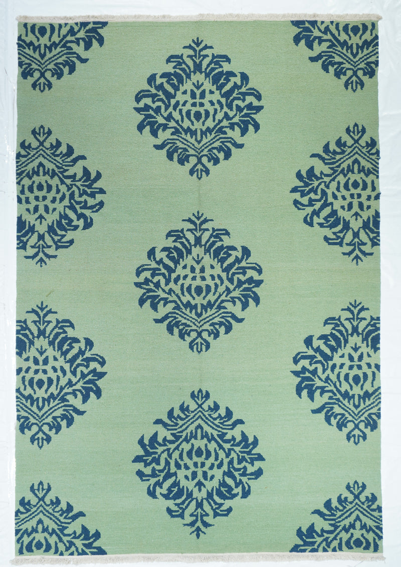 Sumak Rug 6' x 9'