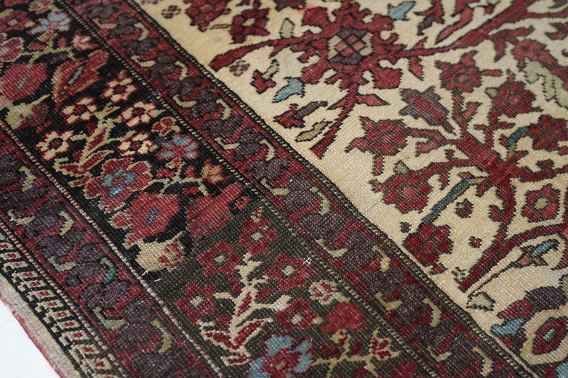 Antique Farahan Sarouk Rug 4'6'' x 6'8''