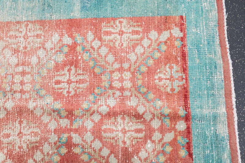 Oushak Rug 5'7'' x 8'2''