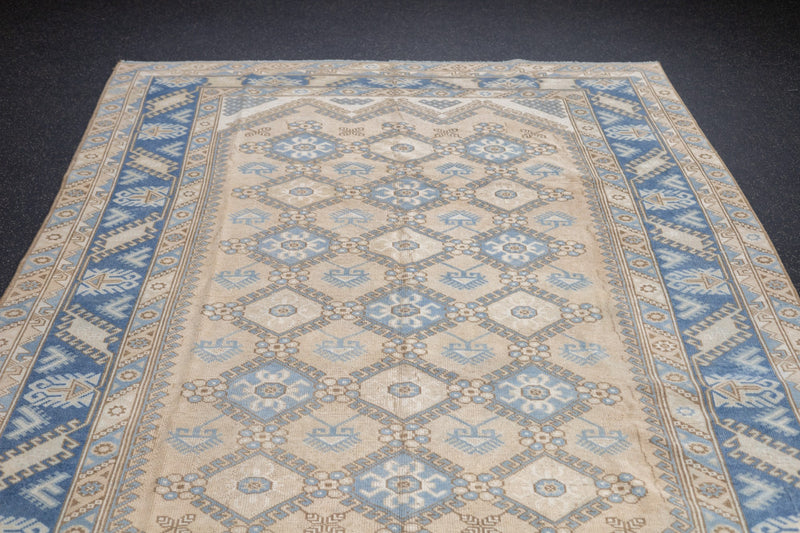 Vintage Oushak Rug 6'6'' x 9'7''