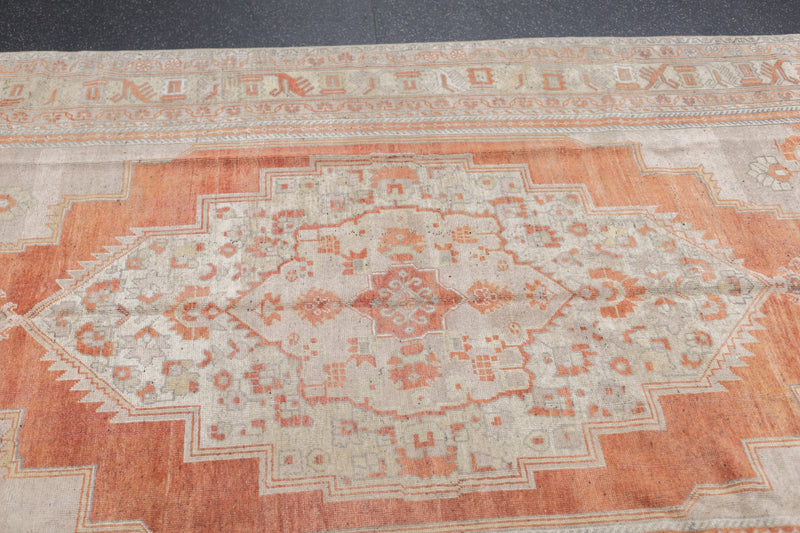 Oushak Rug 5'9'' x 10'6''