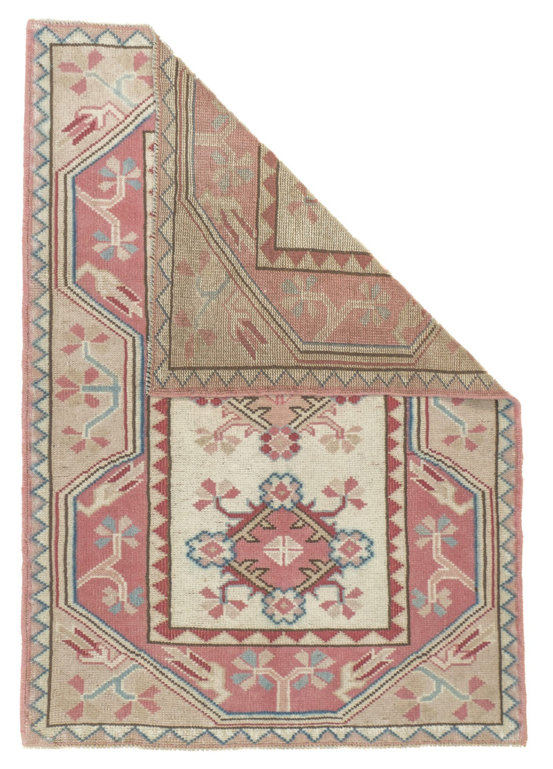 Oushak Rug 3' x 4'4''