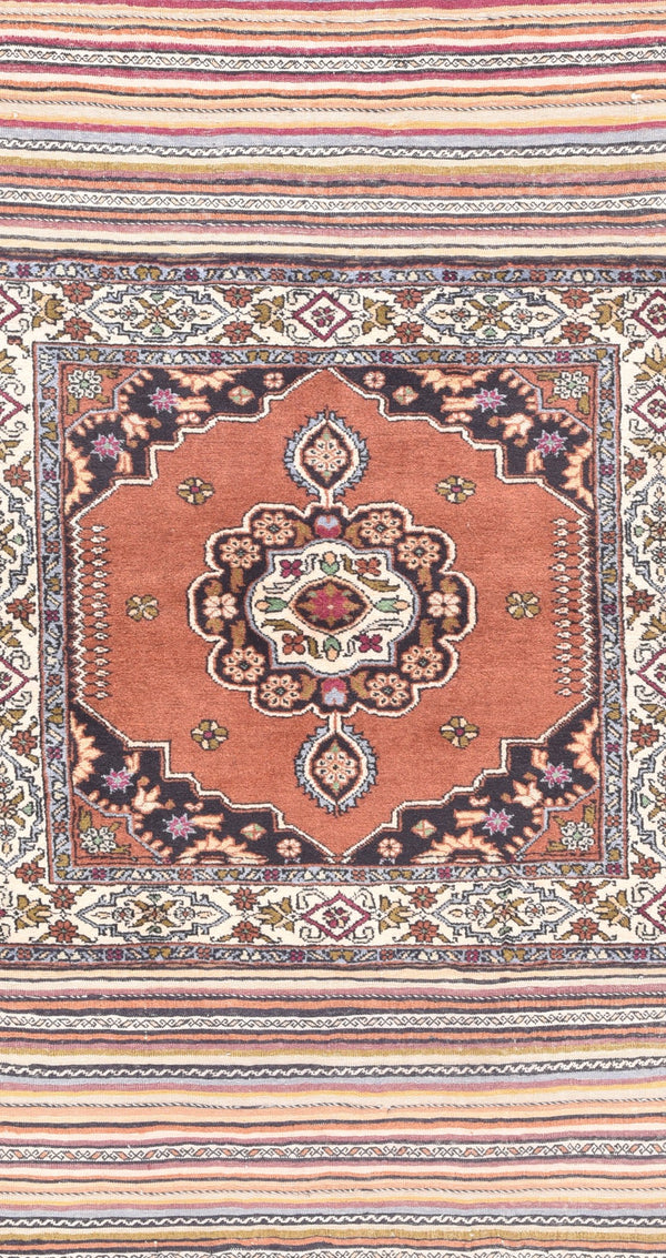 Persian Ghoochan Wool on wool 2'11''x5'
