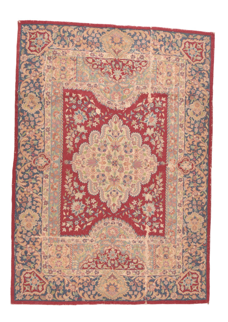 Hook European Rug 4'8'' x 6'6''