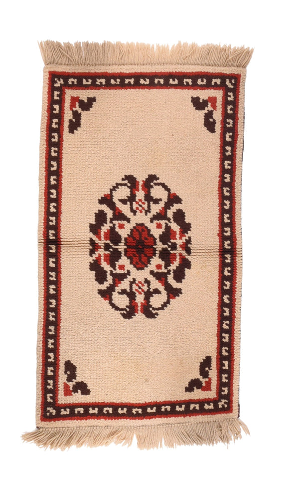 Turkey Tribal Turkish Wool on Cotton 2'6''x4'6''