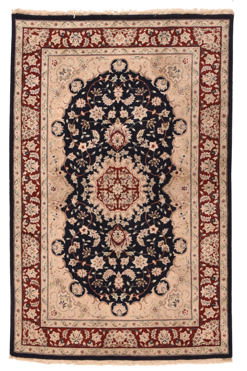Tabriz Design Rug 4' x 6'3''