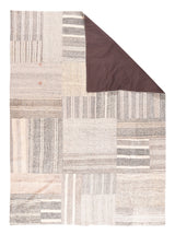 Area Rug 7'6'' x 10'3''